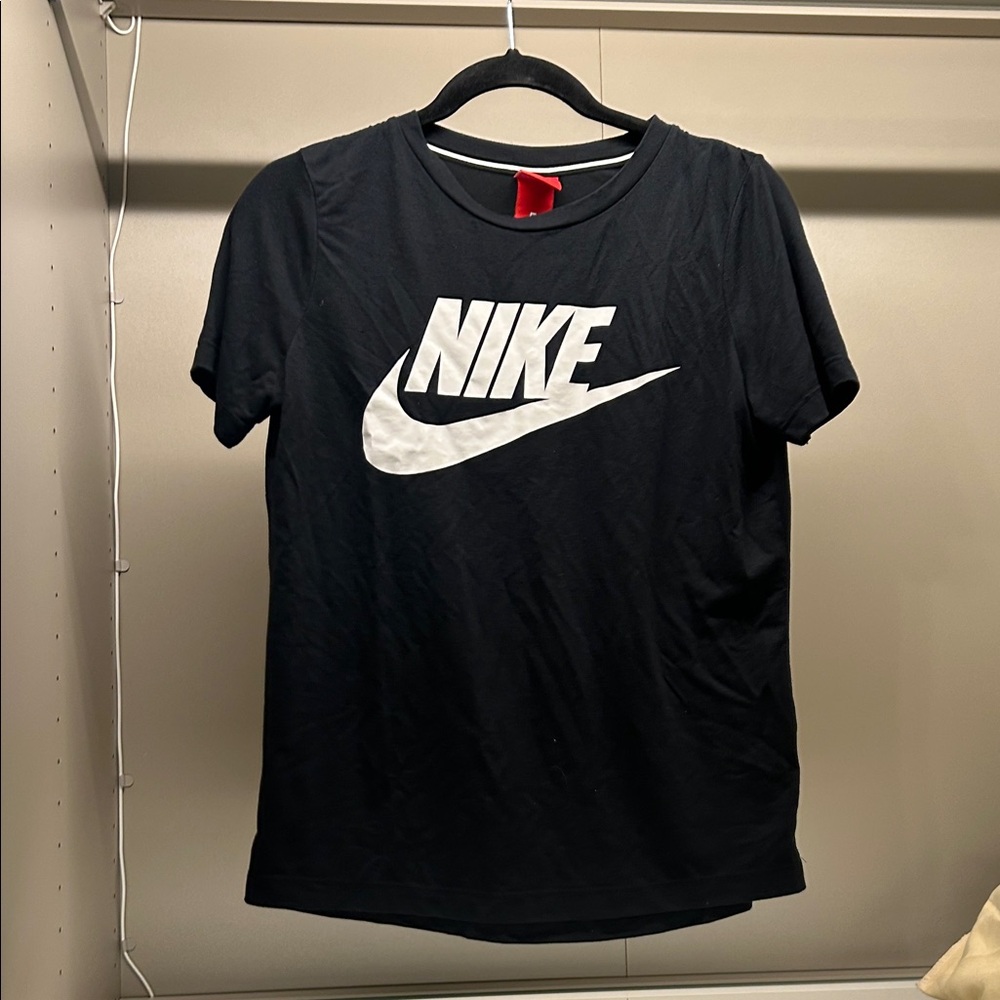 Nike Men's Black and White Logo Tee